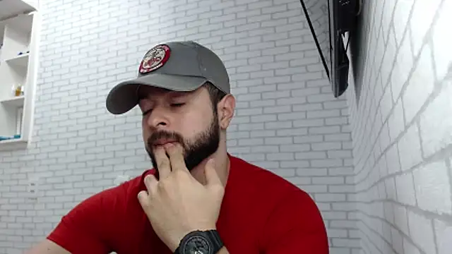 Snapshot of BombeiroHotx chatting on November 28, 2025, 1:06 am BombeiroHotx online show from November 28, 2025, 1:06 am