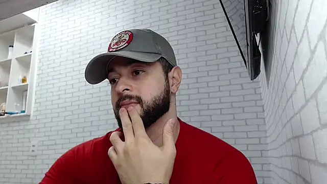 Snapshot of BombeiroHotx chatting on November 26, 2025, 10:32 pm BombeiroHotx online show from November 26, 2025, 10:32 pm