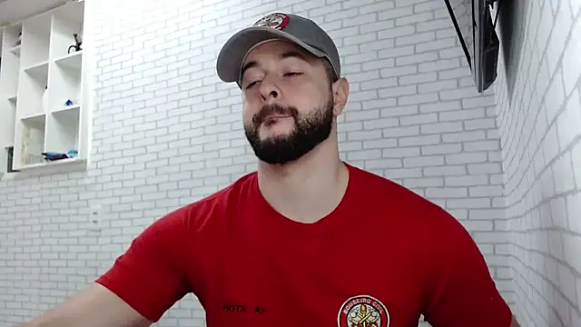 Snapshot of BombeiroHotx chatting on November 15, 2025, 1:09 am BombeiroHotx online show from November 15, 2025, 1:09 am