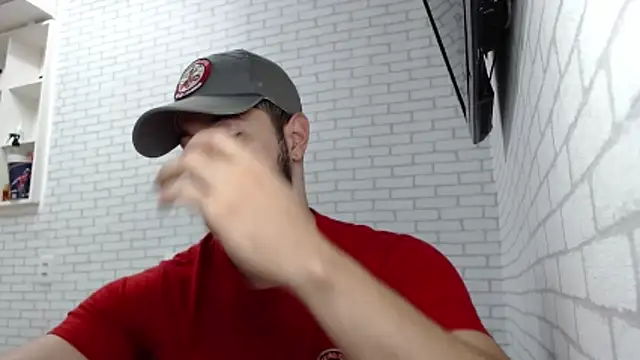 Snapshot of BombeiroHotx chatting on November 26, 2025, 1:05 am BombeiroHotx online show from November 26, 2025, 1:05 am