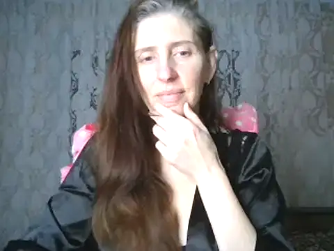 CandiCole online show from December 17, 2025, 5:01 am