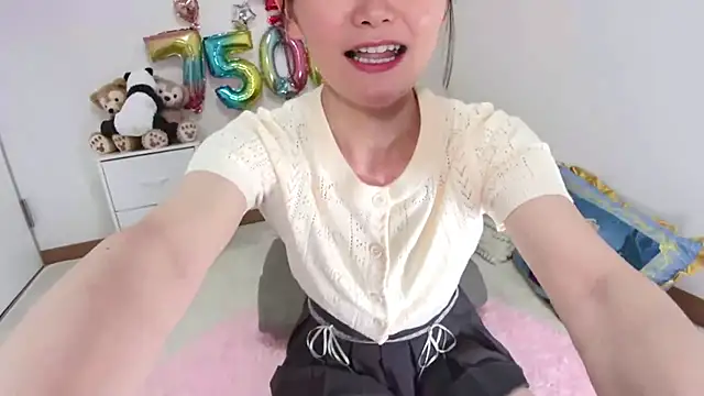 Snapshot of yuzukichi_jp chatting on May 19, 2026, 12:45 pm yuzukichi jp online show from May 19, 2026, 12:45 pm