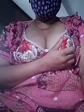 Snapshot of Tamil_Sivani chatting on October 9, 2025, 1:50 am Tamil Sivani online show from October 9, 2025, 1:50 am