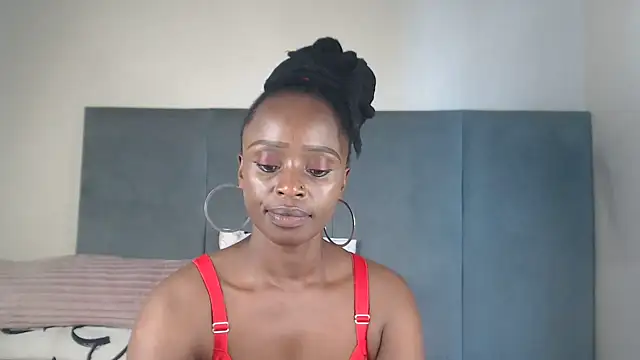 Snapshot of Jah-Queen chatting on January 14, 2026, 4:32 pm Jah-Queen online show from January 14, 2026, 4:32 pm