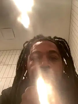 Snapshot of PittsburghKing chatting on December 15, 2025, 5:02 am PittsburghKing online show from December 15, 2025, 5:02 am