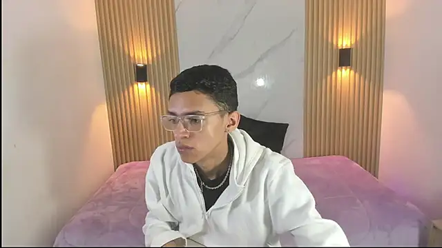 BILLY JAMEES online show from December 4, 2025, 12:04 pm