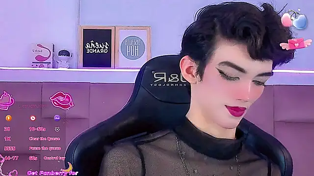 Baby FenixTS online show from January 17, 2026, 5:22 am