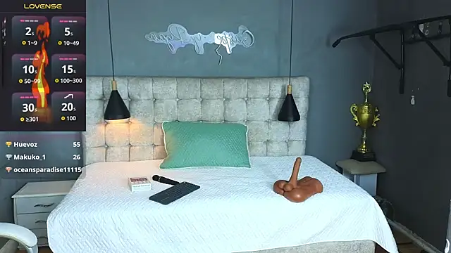 Snapshot of Horny_nick18 chatting on October 24, 2025, 9:41 am Horny nick18 online show from October 24, 2025, 9:41 am