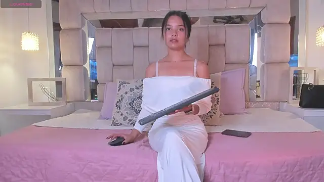 Snapshot of BelhaLawuo chatting on April 13, 2026, 8:46 pm BelhaLawuo online show from April 13, 2026, 8:46 pm