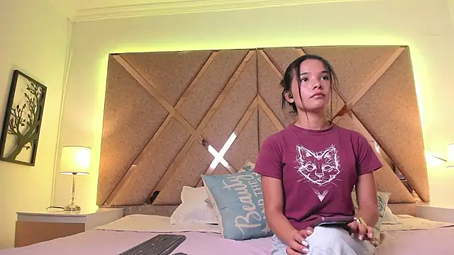 Snapshot of BelhaLawuo chatting on February 27, 2026, 7:57 pm BelhaLawuo online show from February 27, 2026, 7:57 pm