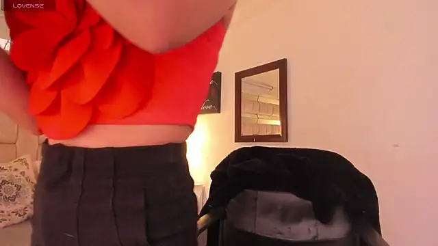 Snapshot of BelhaLawuo chatting on April 14, 2026, 8:36 pm BelhaLawuo online show from April 14, 2026, 8:36 pm