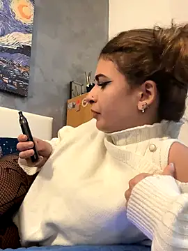 Snapshot of piccolaflo chatting on November 9, 2025, 5:50 pm piccolaflo online show from November 9, 2025, 5:50 pm