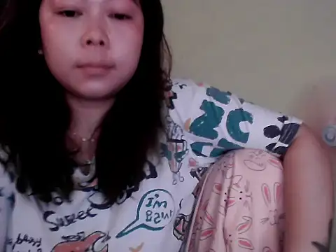 mimi15 online show from April 28, 2026, 7:57 am