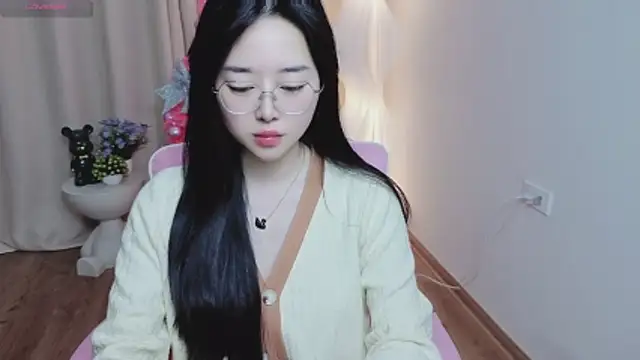 Miu-999 online show from December 20, 2025, 2:25 am