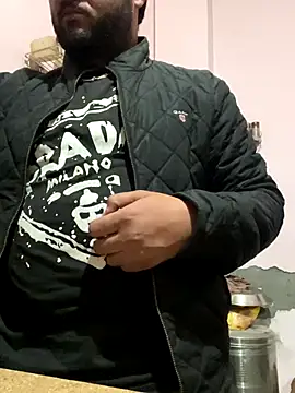 Snapshot of amitsharma7868 chatting on December 14, 2025, 2:22 pm amitsharma7868 online show from December 14, 2025, 2:22 pm