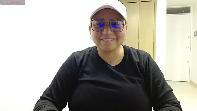 Snapshot of haashkyo chatting on June 20, 2026, 7:13 am haashkyo online show from June 20, 2026, 7:13 am
