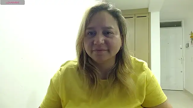 Snapshot of haashkyo chatting on June 1, 2026, 3:51 am haashkyo online show from June 1, 2026, 3:51 am