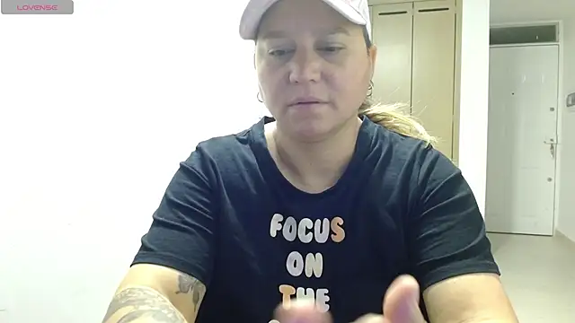 Snapshot of haashkyo chatting on May 30, 2026, 5:36 am haashkyo online show from May 30, 2026, 5:36 am