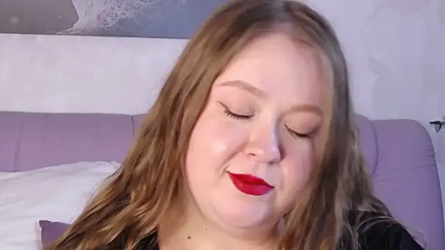 Snapshot of BettiBell chatting on October 12, 2025, 7:26 pm BettiBell online show from October 12, 2025, 7:26 pm