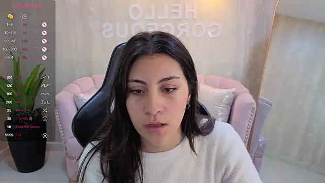 Snapshot of Zoe_Blaze_A chatting on October 14, 2025, 12:50 pm Zoe Blaze A online show from October 14, 2025, 12:50 pm