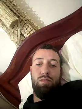 Snapshot of amnnnnnnnnnnn chatting on October 12, 2025, 12:28 pm amnnnnnnnnnnn online show from October 12, 2025, 12:28 pm