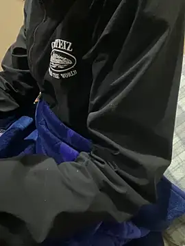 Yasar-Xxxl online show from February 23, 2026, 12:45 am