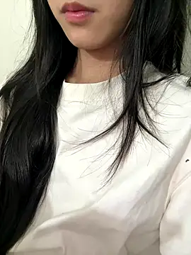 Snapshot of Desi_sara chatting on October 29, 2025, 2:27 pm Desi sara online show from October 29, 2025, 2:27 pm