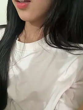 Snapshot of Desi_sara chatting on October 27, 2025, 2:07 pm Desi sara online show from October 27, 2025, 2:07 pm