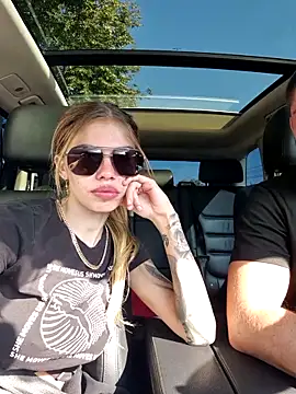 Snapshot of Couplexxx10@xh chatting on September 15, 2025, 7:20 am Couplexxx10xh online show from September 15, 2025, 7:20 am