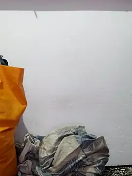 Snapshot of poojam93 chatting on October 28, 2025, 3:51 am poojam93 online show from October 28, 2025, 3:51 am