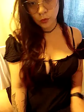 Snapshot of Katimor95 chatting on December 3, 2025, 3:22 pm Katimor95 online show from December 3, 2025, 3:22 pm