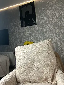 TianaCharm online show from February 4, 2026, 1:06 pm