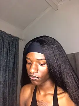 Snapshot of Trans_fairy chatting on October 8, 2025, 8:42 pm Trans fairy online show from October 8, 2025, 8:42 pm