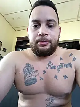 Catire10  online show from February 11, 2026, 7:14 pm