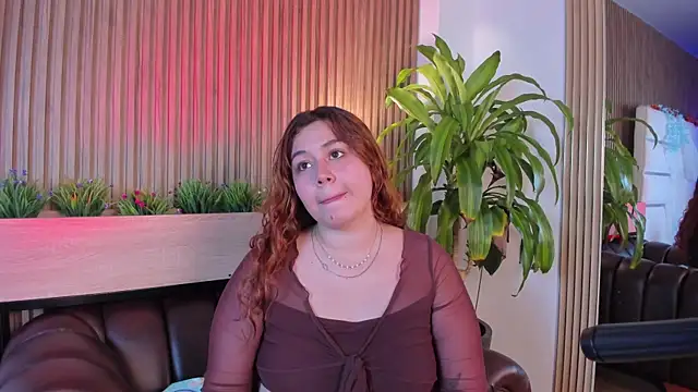 Snapshot of AdelaTaylor chatting on September 25, 2025, 7:42 pm AdelaTaylor online show from September 25, 2025, 7:42 pm