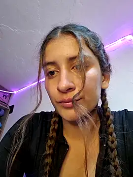 Snapshot of aytanna_torrez chatting on November 2, 2025, 3:39 pm aytanna torrez online show from November 2, 2025, 3:39 pm