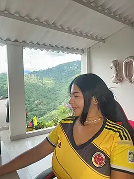 samanthahut1 online show from June 1, 2026, 9:14 pm