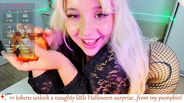 Snapshot of Margott_Joy chatting on October 25, 2025, 9:15 pm Margott Joy online show from October 25, 2025, 9:15 pm