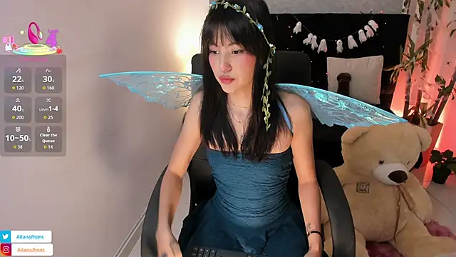 Snapshot of Aitana_Jhons chatting on October 2, 2025, 12:19 pm Aitana Jhons online show from October 2, 2025, 12:19 pm