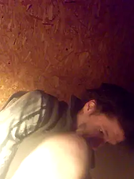 Snapshot of Salon1986 chatting on October 28, 2025, 10:41 pm Salon1986 online show from October 28, 2025, 10:41 pm