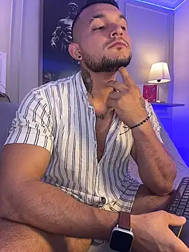 Snapshot of Marco_Vega chatting on December 20, 2025, 9:23 am Marco Vega online show from December 20, 2025, 9:23 am