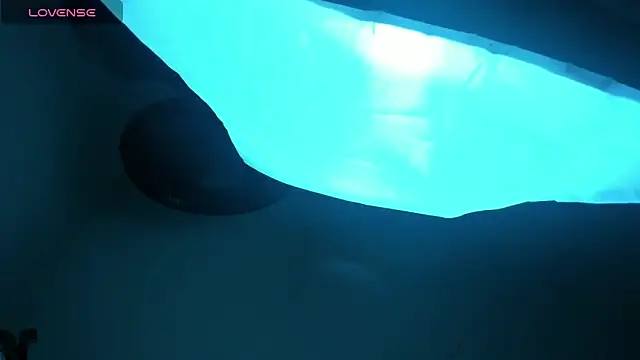 sweet  vanessa1 online show from November 5, 2025, 3:31 am