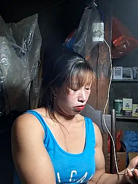 ngocngoc cute online show from April 13, 2026, 1:48 pm