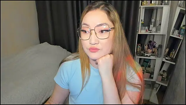 lyra x online show from February 6, 2026, 7:32 pm