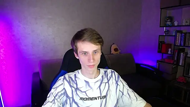 yes cute boy  online show from November 1, 2025, 9:52 pm