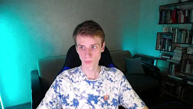 yes cute boy  online show from February 18, 2026, 2:13 pm