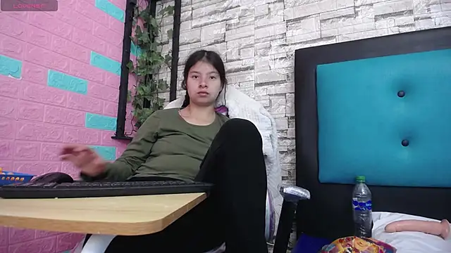 maily can online show from November 23, 2025, 12:26 pm