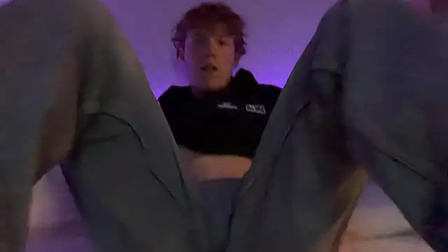 sexyteen2839 online show from November 26, 2025, 3:23 pm