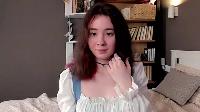 Snapshot of AlbertaClack chatting on November 16, 2025, 2:11 pm AlbertaClack online show from November 16, 2025, 2:11 pm