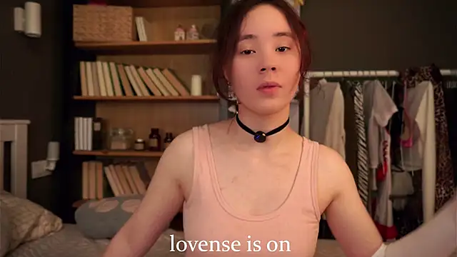 Snapshot of AlbertaClack chatting on November 11, 2025, 11:38 am AlbertaClack online show from November 11, 2025, 11:38 am